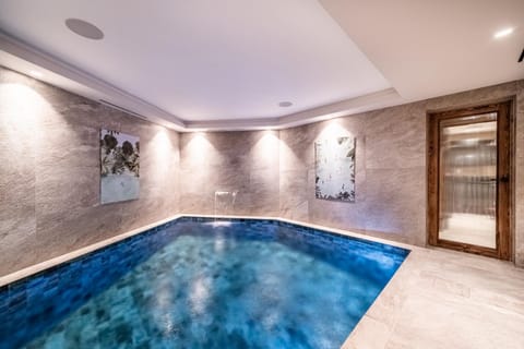 Spa and wellness centre/facilities, Swimming pool