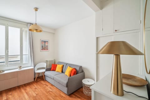 Bed, Living room, Seating area