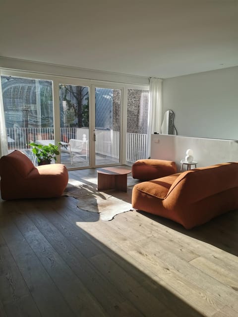 View (from property/room), Balcony/Terrace, Balcony/Terrace, Living room, Seating area