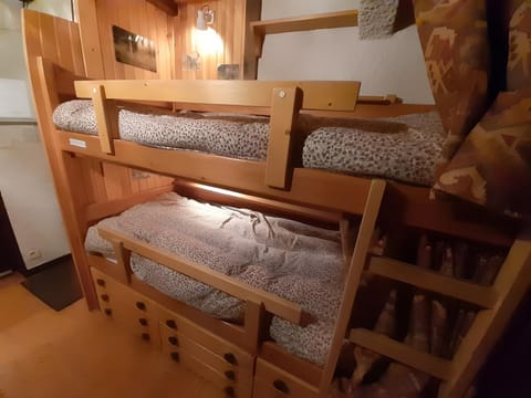 Property building, Living room, Bedroom