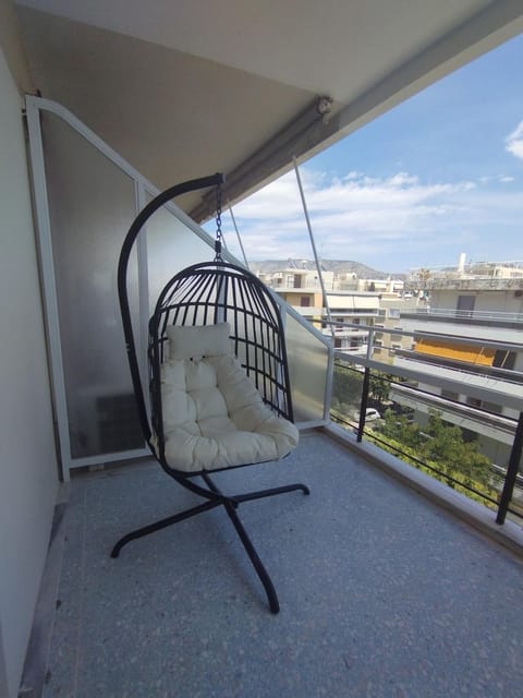 Spacious seaside flat at alimos Apartment in Alimos