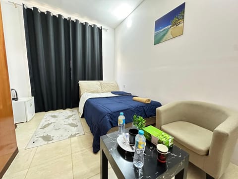 Wonder Balcony Stay Abu Dhabi Hostel in Abu Dhabi