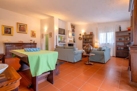 Property building, Living room