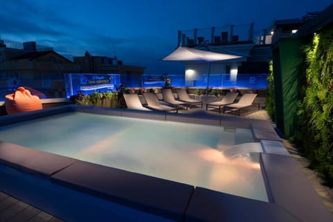 Night, Hot Tub, Solarium, sunbed