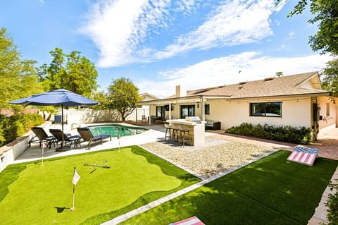 Patio, Day, Minigolf, Pool view, Swimming pool, sunbed
