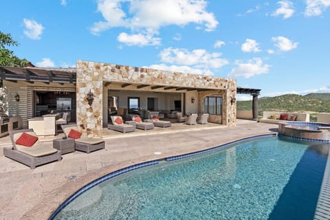 Patio, Day, Natural landscape, Mountain view, Pool view, Swimming pool, sunbed