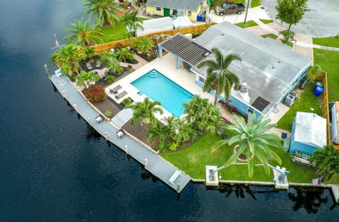 The Aqua Villa Villa in Hollywood