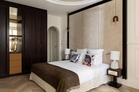 Bed, Photo of the whole room, Bedroom, wardrobe