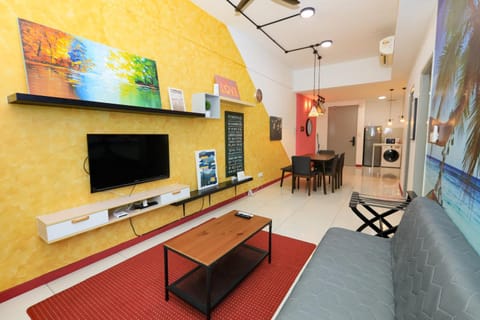 TV and multimedia, Living room, Seating area, Dining area