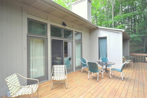 Bailey House in Norton Shores