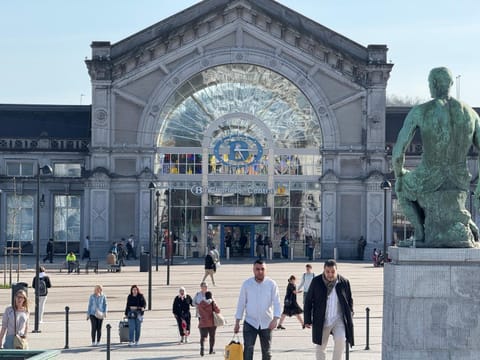 Mervaroom Apartment hotel in Charleroi