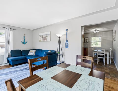 Private pool, close to Lake Michigan Beaches House in Norton Shores