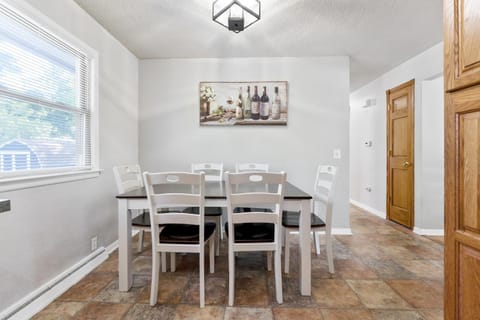 Private pool, close to Lake Michigan Beaches House in Norton Shores