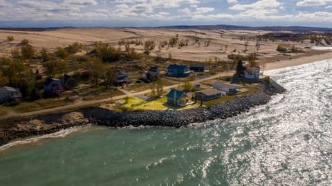 Sandpiper Cottage Beautiful Private Lake Michigan Frontage House in Wisconsin