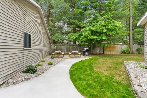 Lakeview Cottage - stunning views of Silver Lake. House in Wisconsin