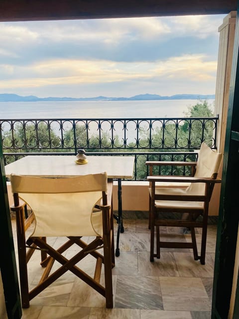 Natural landscape, View (from property/room), Balcony/Terrace, Sea view