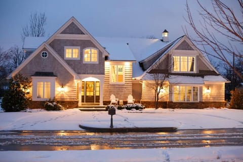 Light-filled 6BR home near OU campus House in Norman