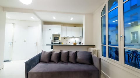 Charming apartment in Levallois Apartment in Levallois-Perret