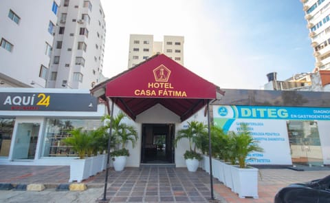 Facade/entrance