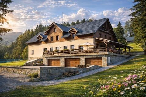 Property building, Restaurant/places to eat