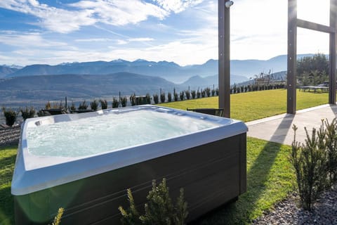 HOMESTWENTY3 - Home six Apartment in Kaltern an der Weinstraße