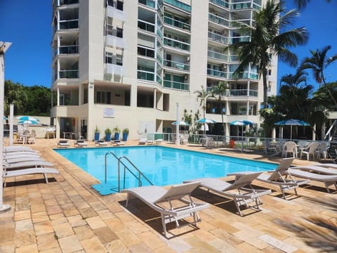 Ap Alecrim Luxo Camboinhas Beira Mar Pisc Marina Apartment in Niterói