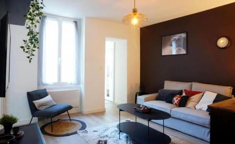 SUPER PLAN Charmant appartement centre ville Gare LILLE FLANDRES 4 pers Apartment in Lille