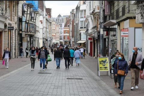 SUPER PLAN Charmant appartement centre ville Gare LILLE FLANDRES 4 pers Apartment in Lille