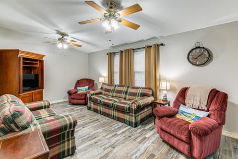 Kentucky Lake Retreat Near Marina and Launch! House in Lake Barkley