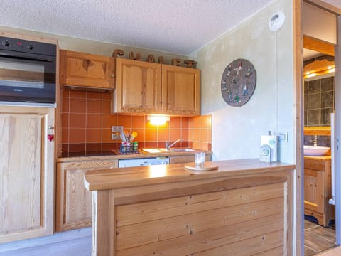 La Plagne: Appartement 3 pièces, 6 pers, proche centre & pistes - FR-1-353-145 Apartment in Landry