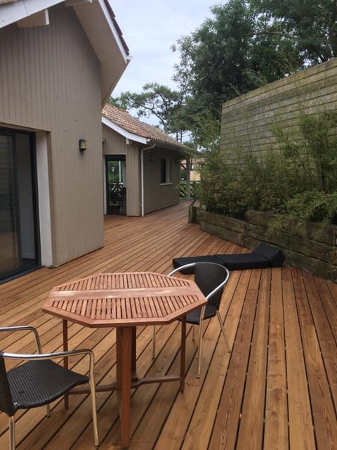 Patio, View (from property/room), Balcony/Terrace, Dining area