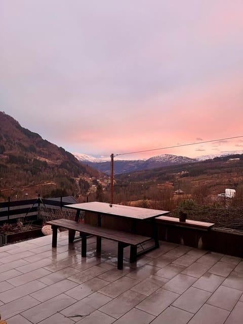 Natural landscape, Balcony/Terrace, Mountain view, Sunset
