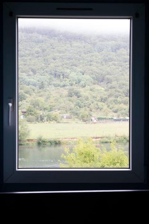 La Petite Parenthèse Apartment in Jura