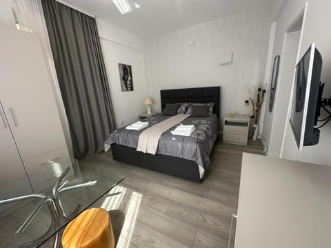 Communal lounge/ TV room, Bedroom