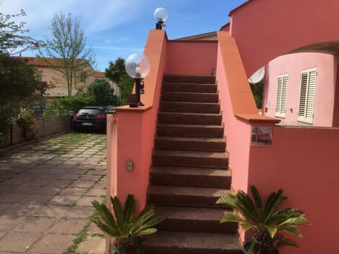 L'Aurora Viola Bed and Breakfast in Carbonia