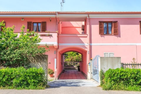 L'Aurora Viola Bed and Breakfast in Carbonia