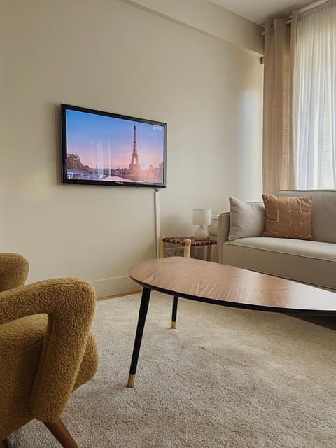 Communal lounge/ TV room, TV and multimedia