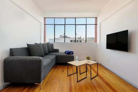 Communal lounge/ TV room, TV and multimedia, Living room