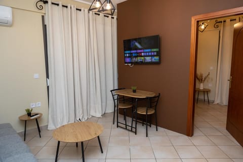 TV and multimedia, Dining area, air conditioner