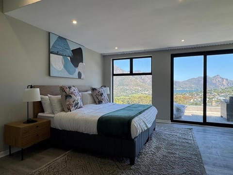 Bed, Natural landscape, Photo of the whole room, Bedroom, Mountain view, Sea view