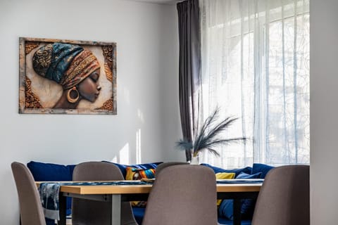 Living room, Decorative detail, Seating area, Dining area