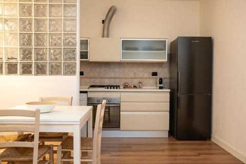 LHE Black Rose Apartment in Cesena