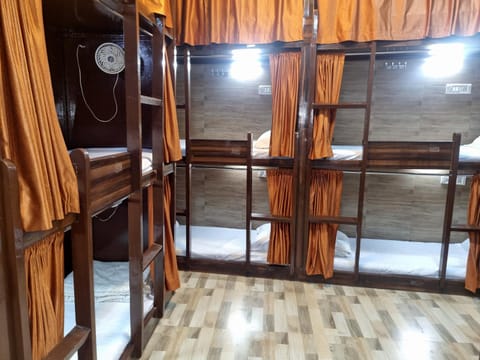 bunk bed