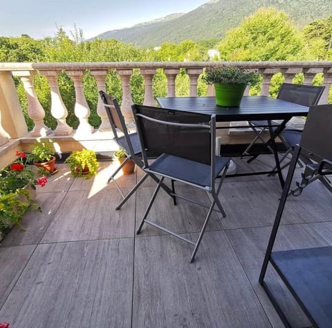 Hebergeneve Les Terrasses Apartment in Gex