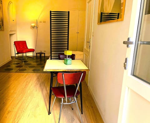 View (from property/room), Living room, Seating area, Dining area