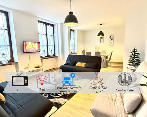 Communal lounge/ TV room, TV and multimedia, Living room, Seating area