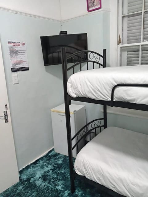 Bed, TV and multimedia, Photo of the whole room, Bedroom, bunk bed