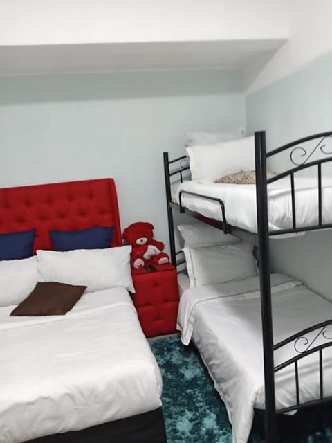 Bed, Photo of the whole room, Bedroom, bunk bed