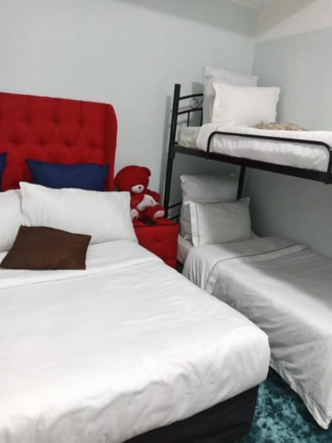 Bed, Photo of the whole room, Bedroom, bunk bed