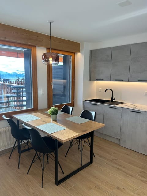 Studio moderne et cosy avec piscine et sauna Apartment in Crans-Montana